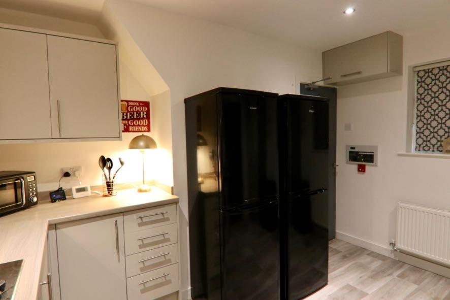 Boutique 5 Bed Home On Birdwell Road - Free Parking Σέφιλντ Εξωτερικό φωτογραφία