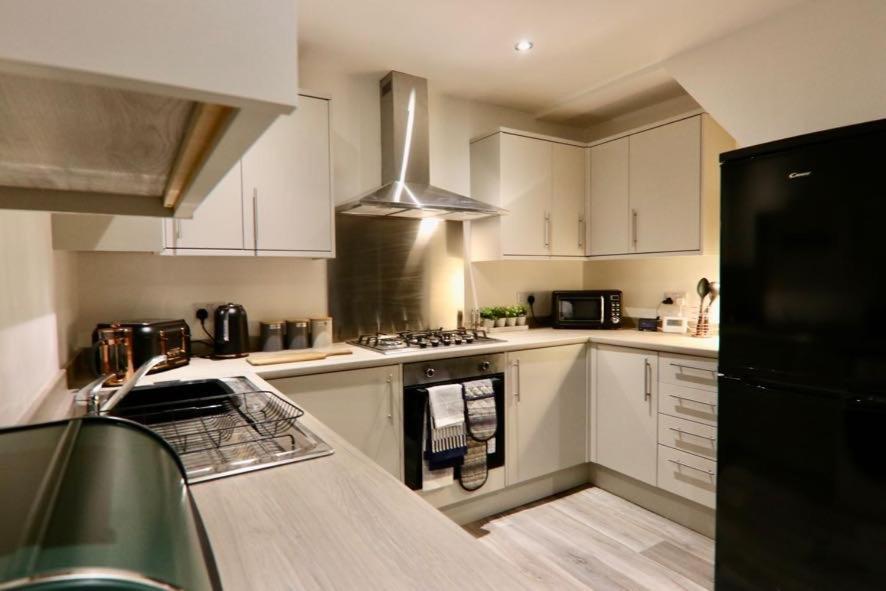 Boutique 5 Bed Home On Birdwell Road - Free Parking Σέφιλντ Εξωτερικό φωτογραφία
